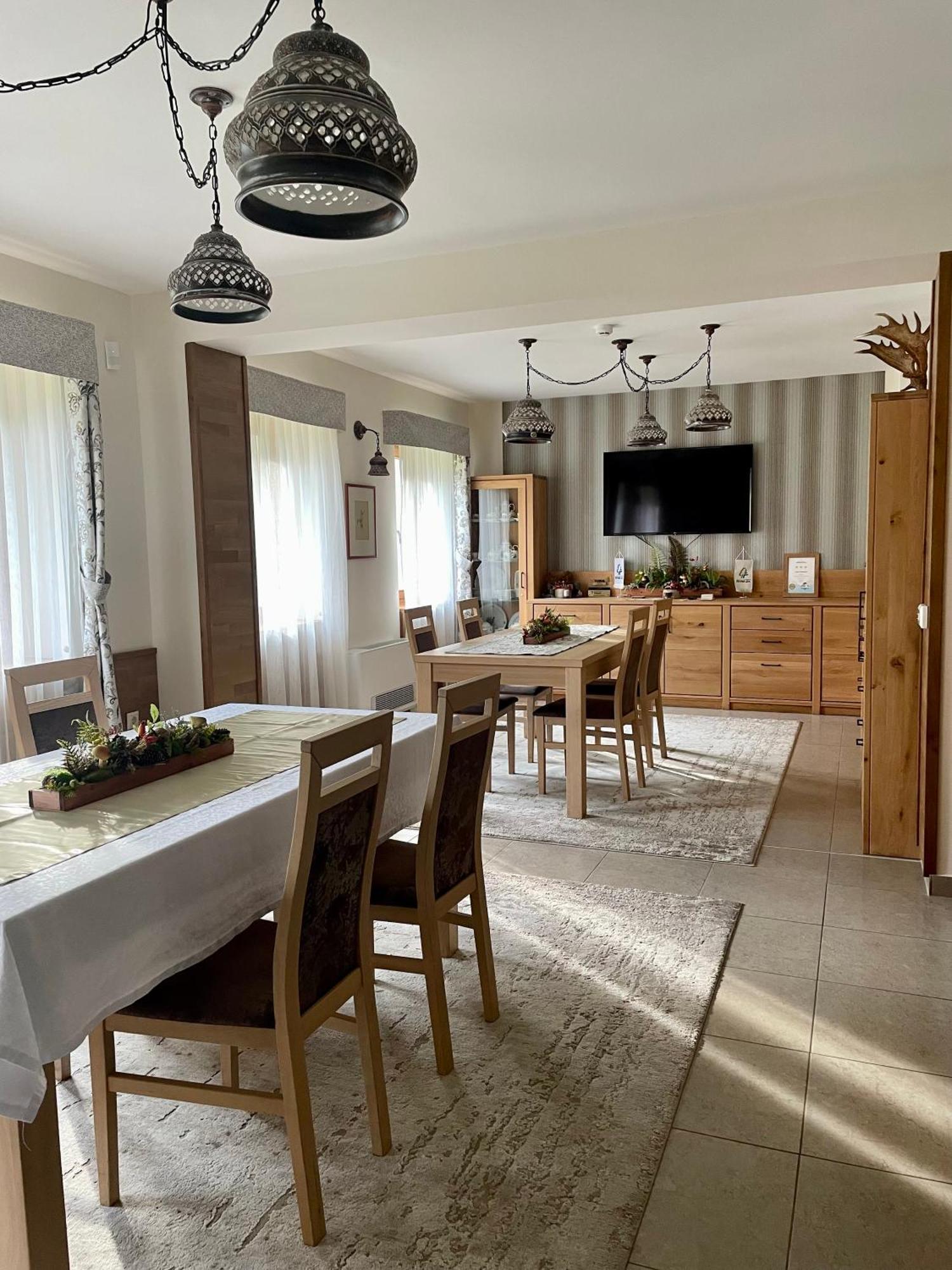 Aliret Vadaszhaz Ságvár Exteriör bild